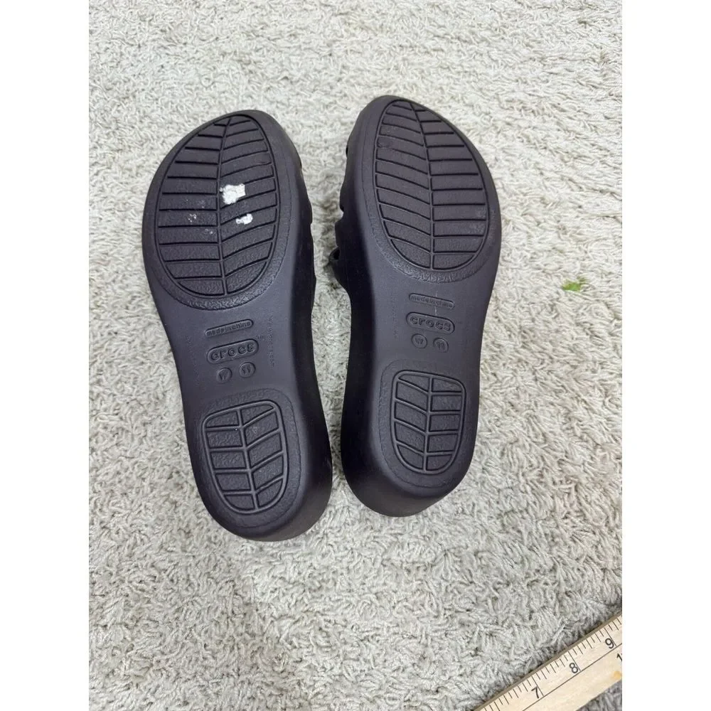 CROCS there small